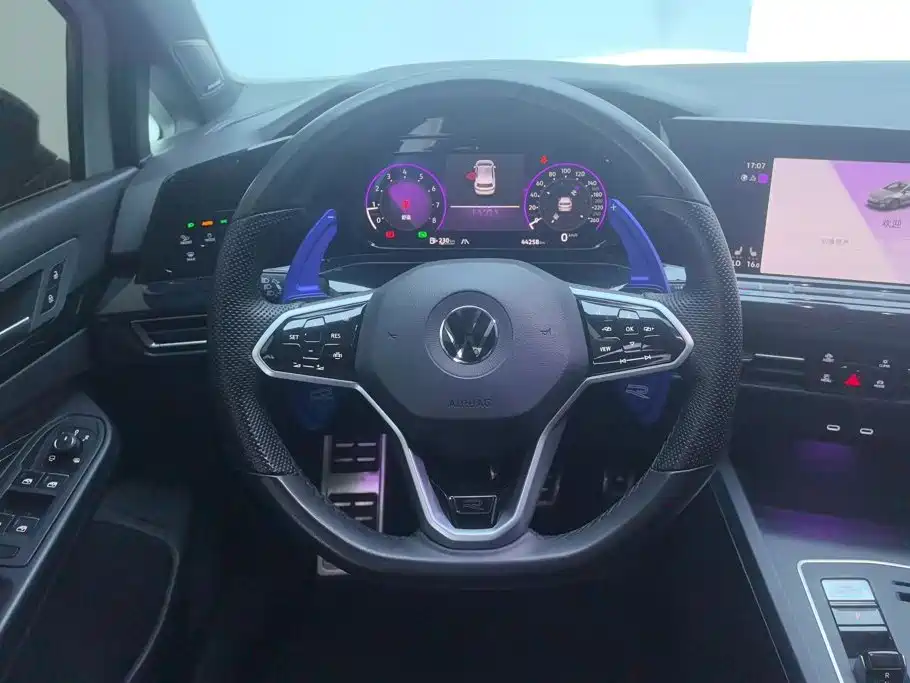 Volkswagen Golf — миниатюра 15