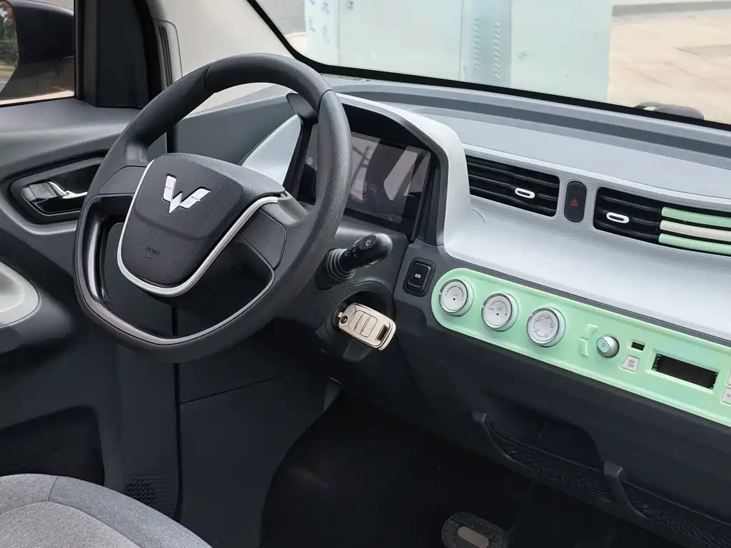 Wuling MINIEV — миниатюра 14