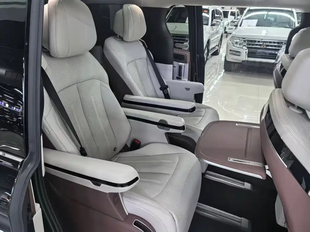BYD Xia — миниатюра 14