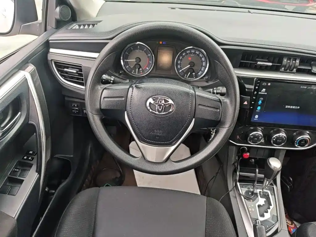Toyota Corolla — миниатюра 11