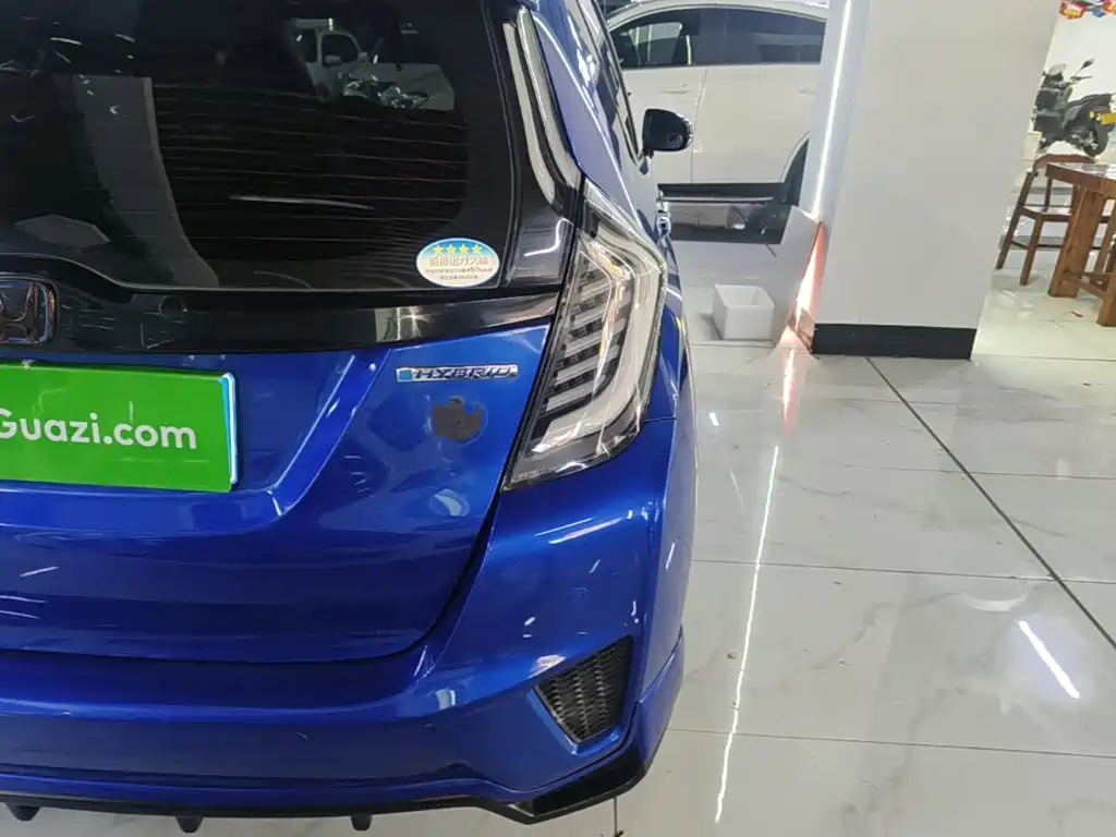 Honda Fit — миниатюра 8