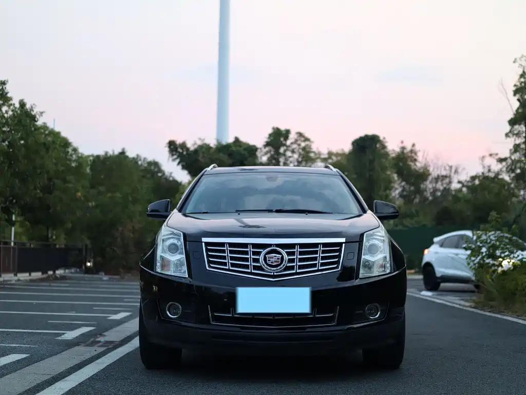 Cadillac SRX — миниатюра 2