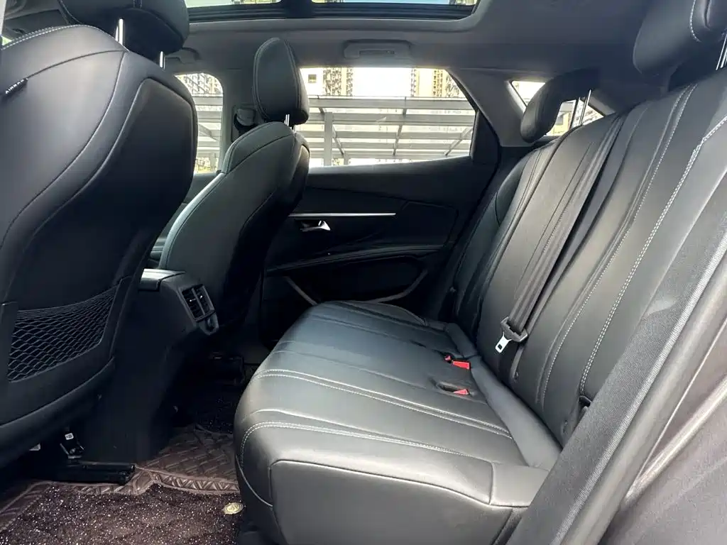 Peugeot 4008 — миниатюра 11