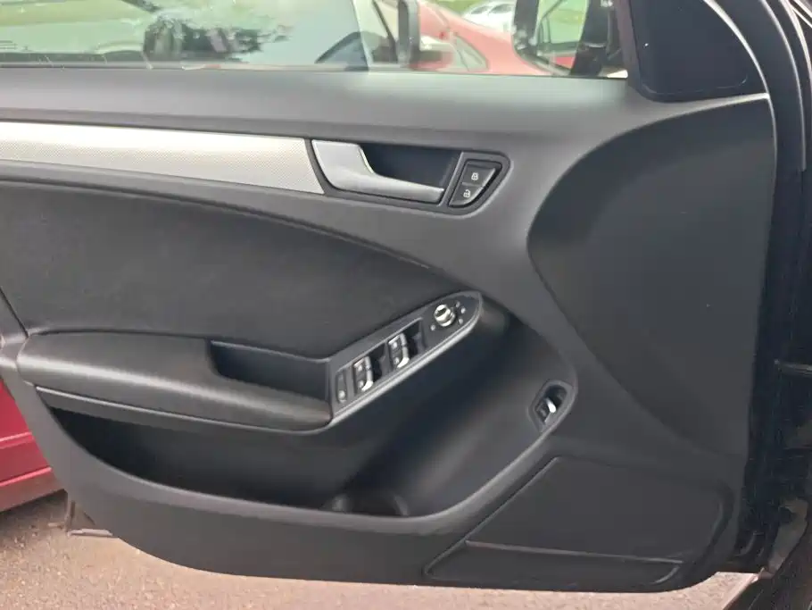 Audi A4L — миниатюра 7