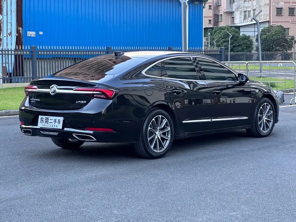 Buick LaCrosse — миниатюра 12