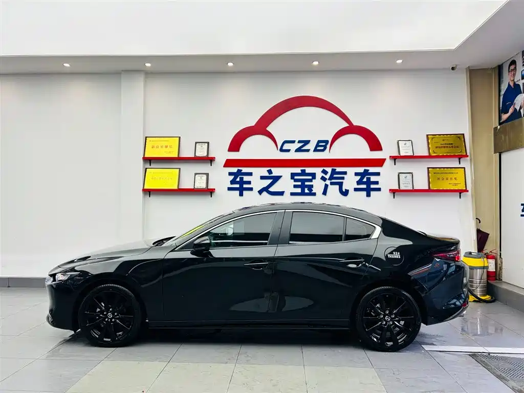 MAZDA 3 ANGKESAILA
