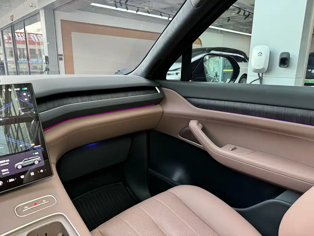 NIO ES8 — миниатюра 19