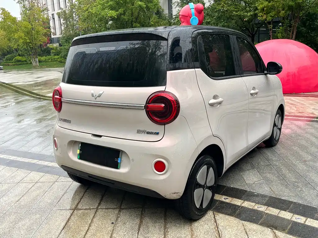 Wuling MINIEV — миниатюра 4