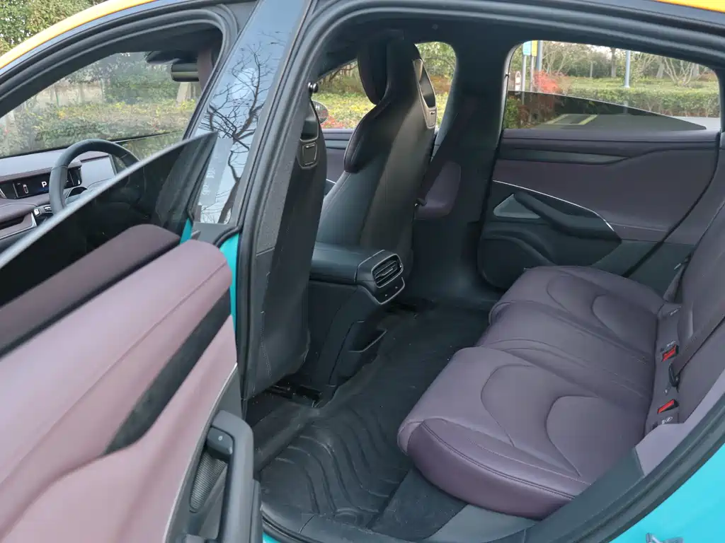 XIAOMI CAR XIAOMI SU7