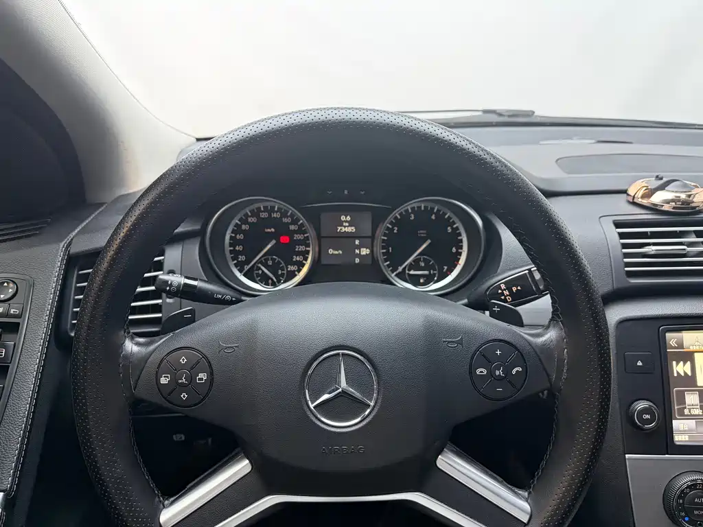 Mercedes-Benz R-Class — миниатюра 13
