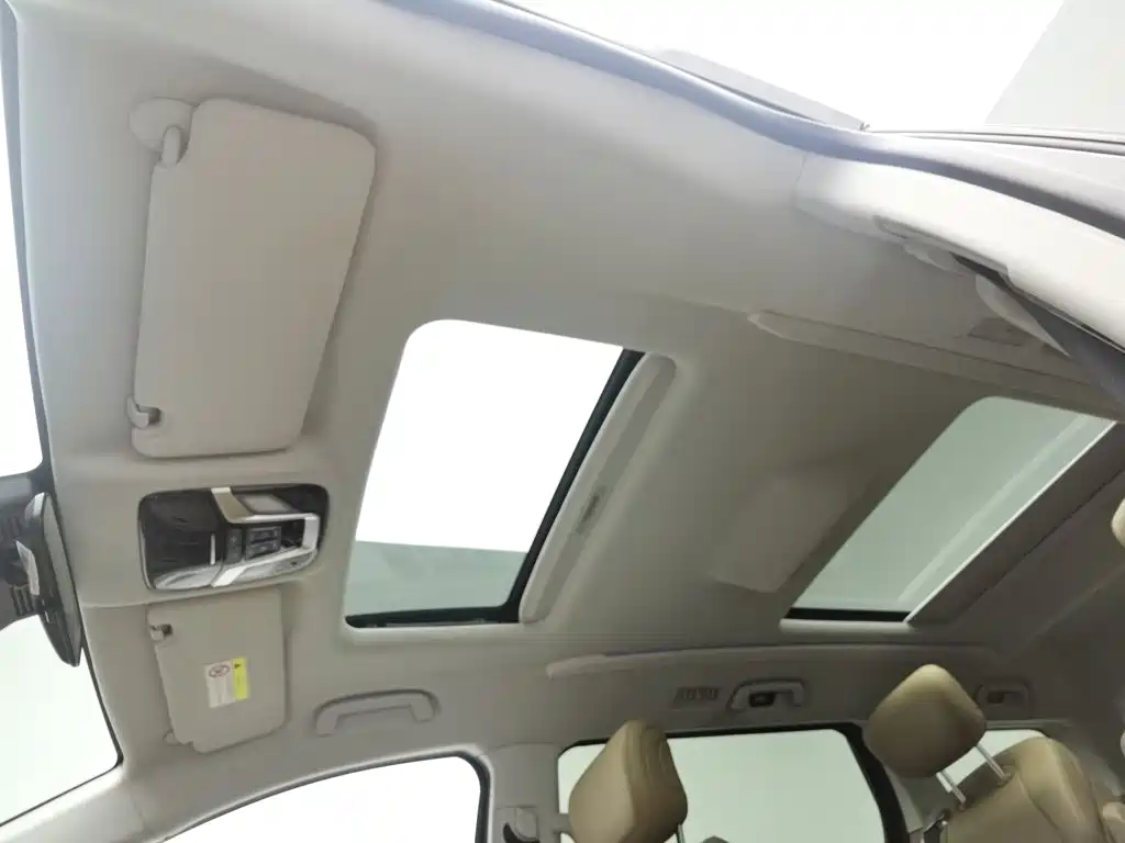 JAC Refine Refine RF8 PHEV — миниатюра 14