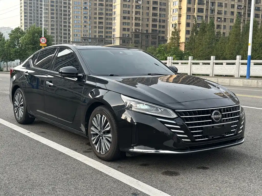 Nissan Teana — миниатюра 3