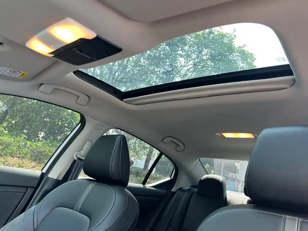 Nissan Sylphy — миниатюра 2