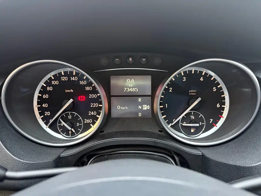 Mercedes-Benz R-Class — миниатюра 11