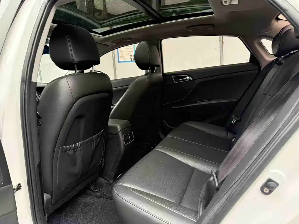Hyundai Mistra — миниатюра 4