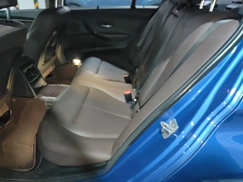 BMW 3 Series — миниатюра 17