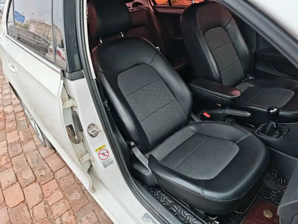 Volkswagen Santana — миниатюра 25