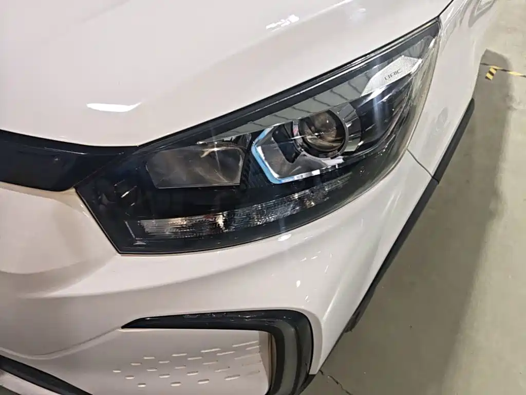 BAIC New Energy EC5 — миниатюра 24