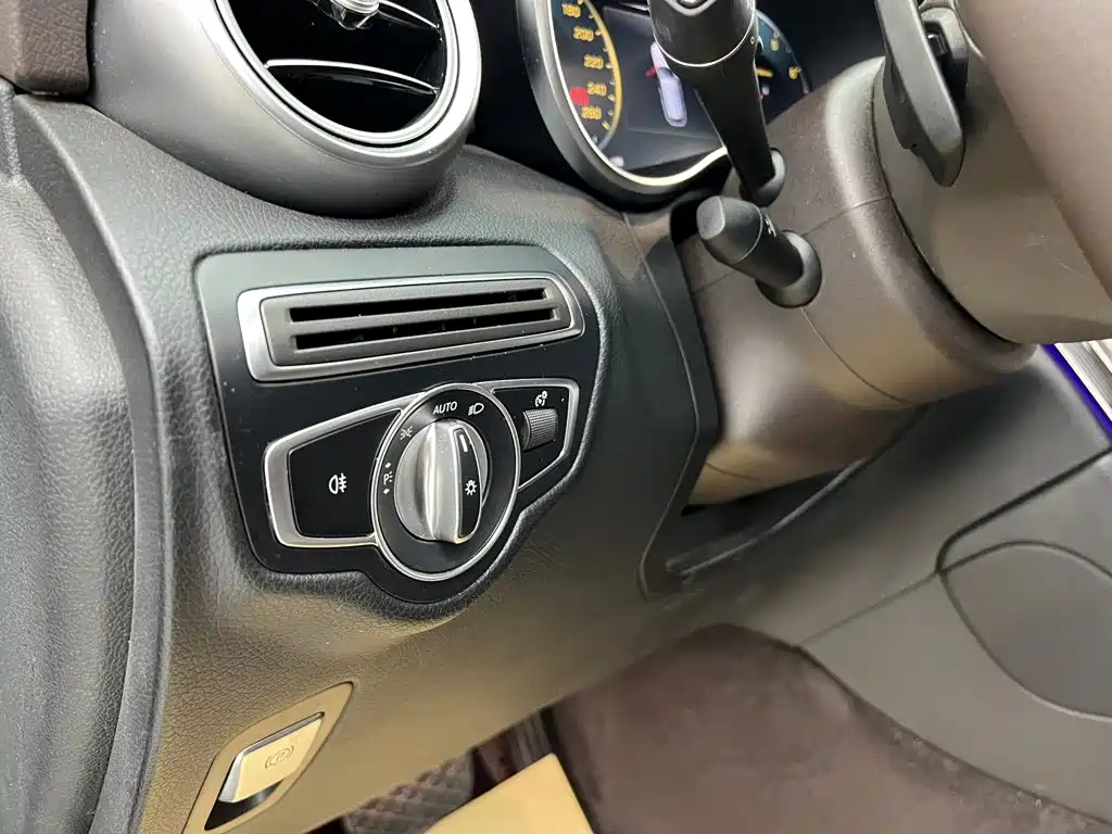 Mercedes-Benz GLC — миниатюра 29