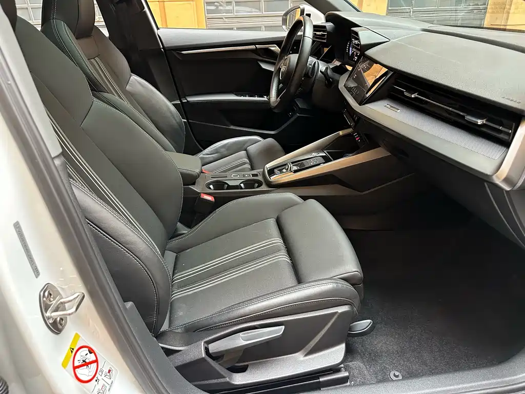 Audi A3 - фото 9