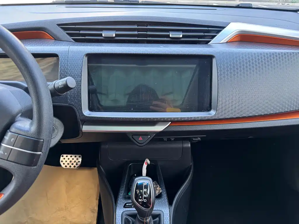 Geely Vision X1 — миниатюра 8
