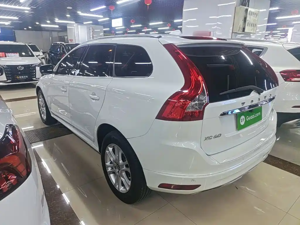 Volvo XC60 — миниатюра 5