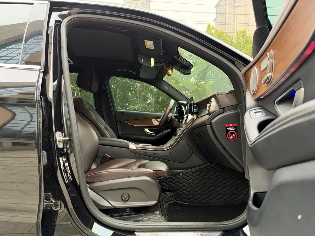 Mercedes-Benz GLC — миниатюра 21
