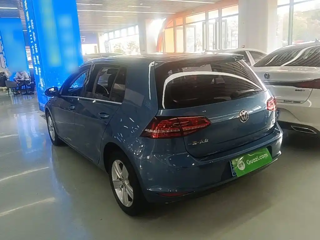 Volkswagen Golf — миниатюра 5