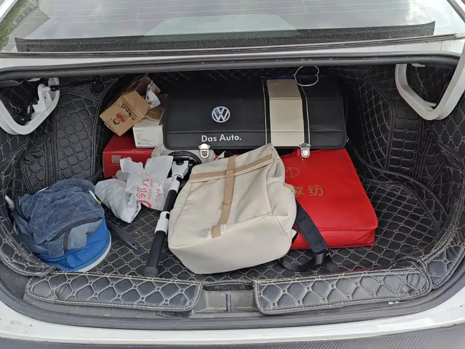 Volkswagen Sagitar — миниатюра 4