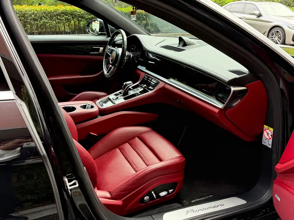 Porsche Panamera — миниатюра 8