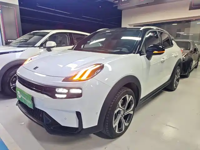 2024 Lynk & Co 06