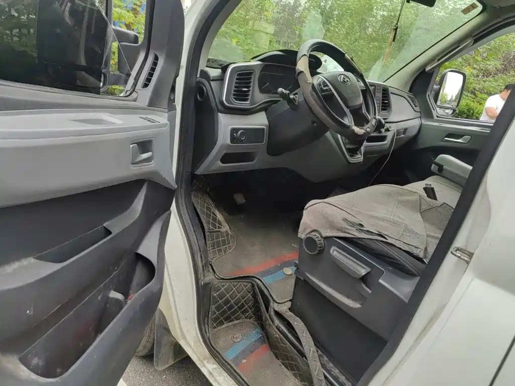 MAXUS V80 — миниатюра 14