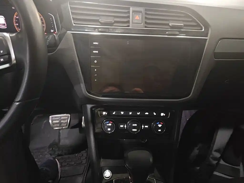 Volkswagen Tiguan L — миниатюра 13