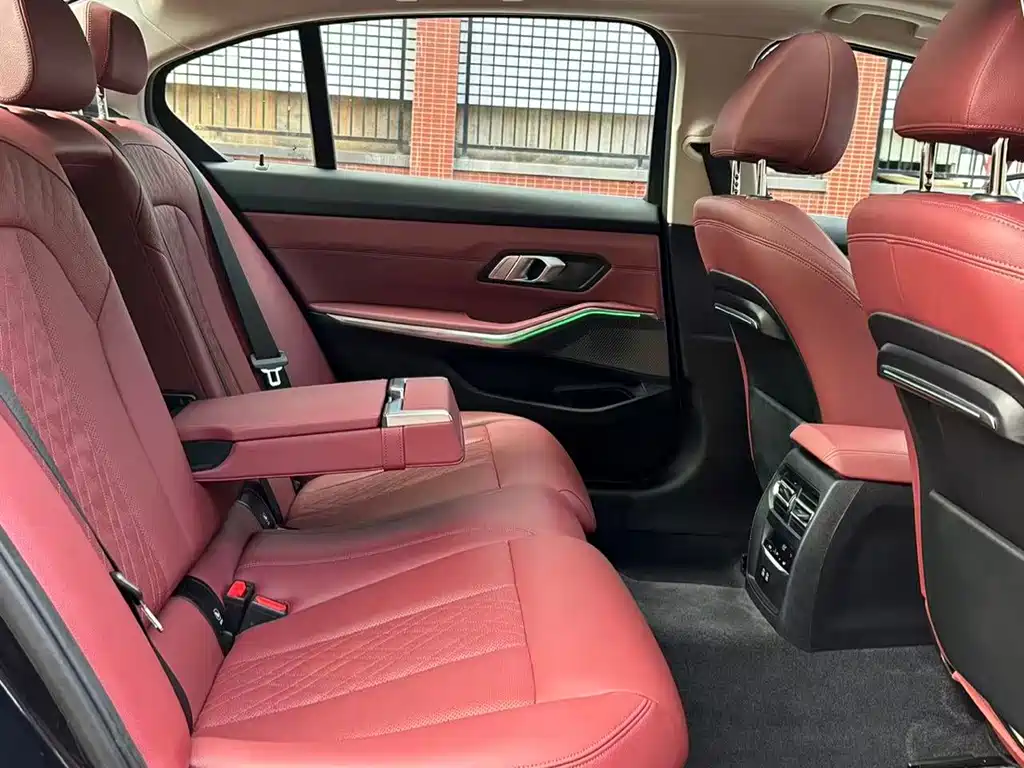 BMW 3 Series — миниатюра 15