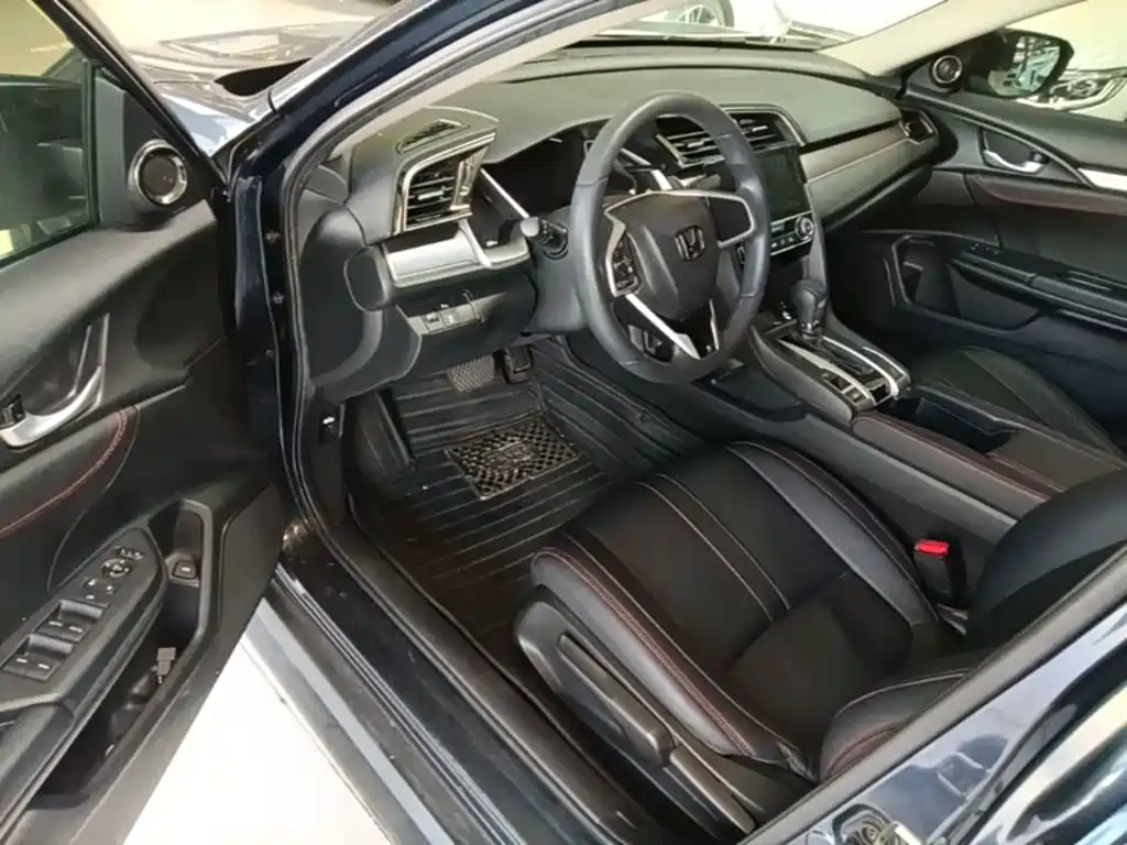 Honda Civic — миниатюра 16