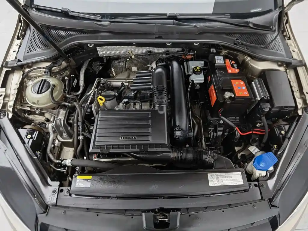Volkswagen Golf — миниатюра 6