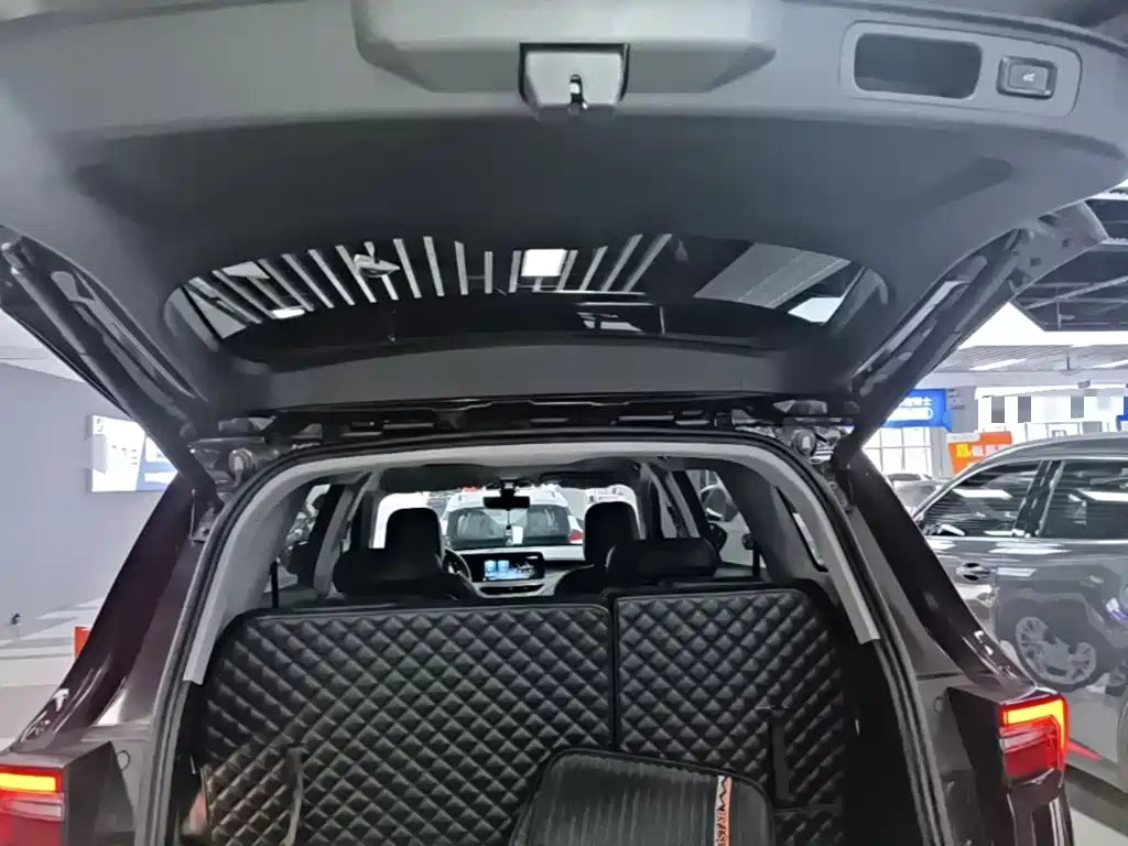 Ford Equator — миниатюра 19