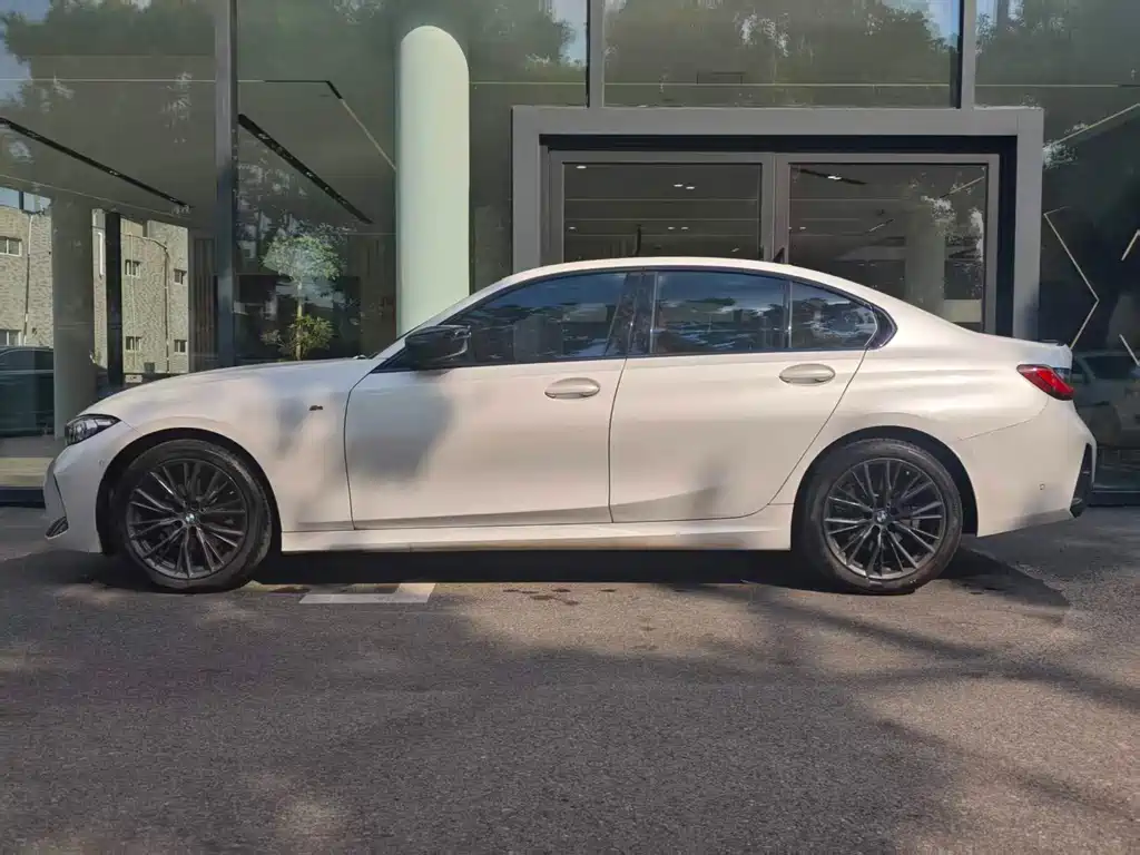 BMW 3 Series — миниатюра 5