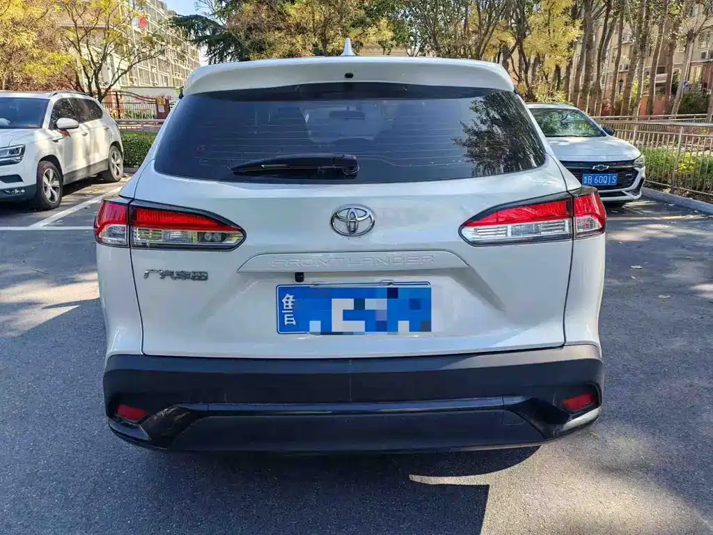 Toyota Frontlander — миниатюра 8