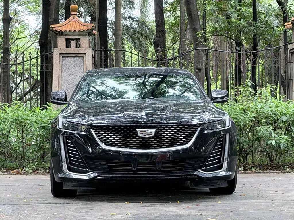 Cadillac CT5 — миниатюра 2