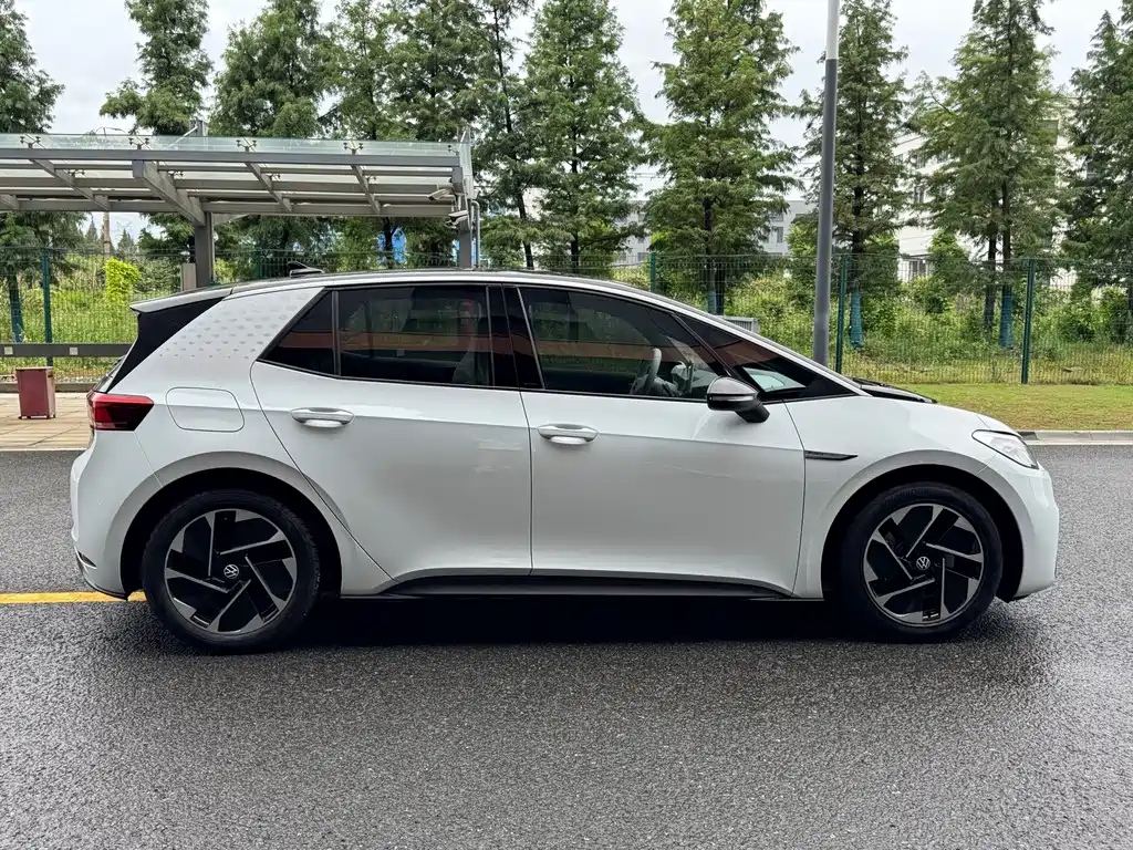 Volkswagen ID.3 — миниатюра 4