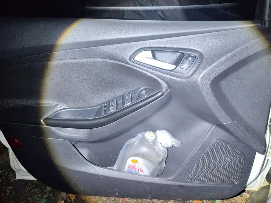 Ford Focus — миниатюра 7