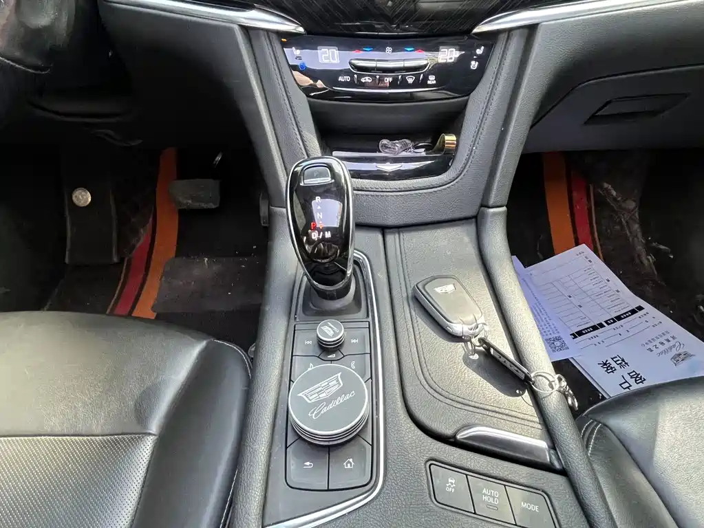 Cadillac XT6 — миниатюра 10