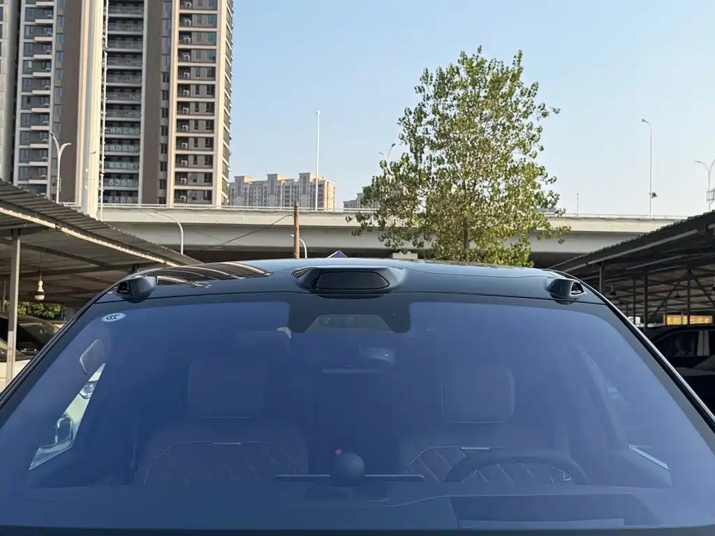 NIO ES8 — миниатюра 14