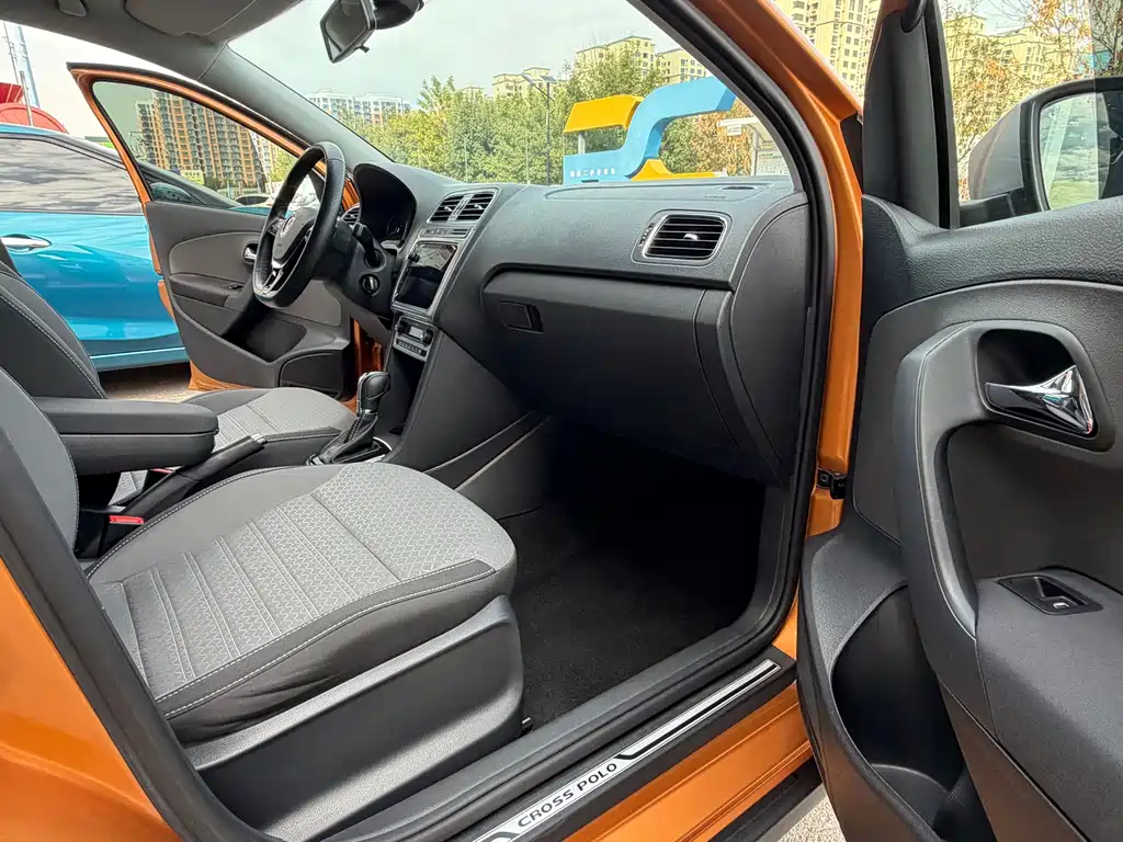 Volkswagen Polo — миниатюра 14