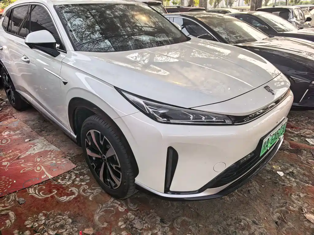 Roewe D5X DMH — миниатюра 2