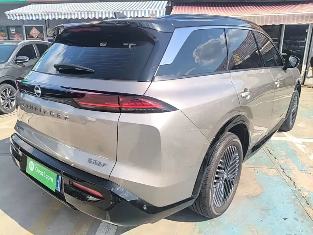 Nissan Teramont — миниатюра 7