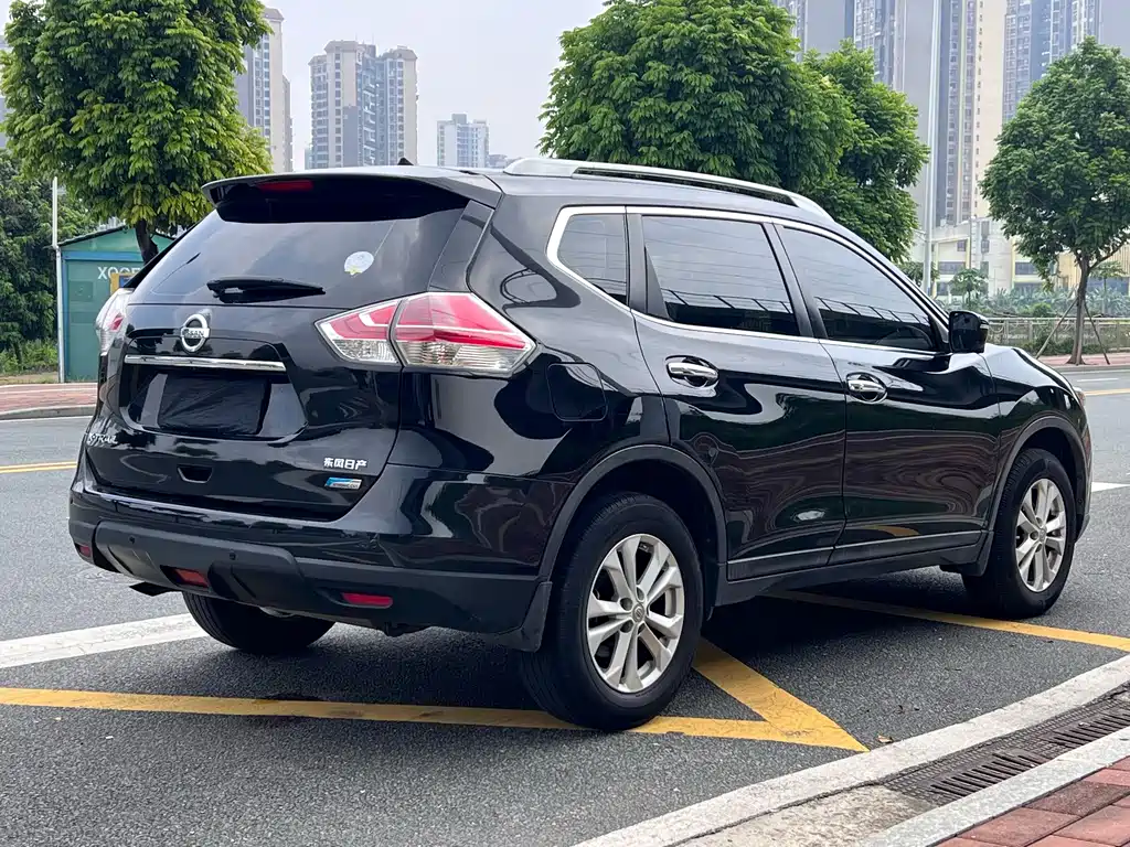Nissan X-Trail — миниатюра 7