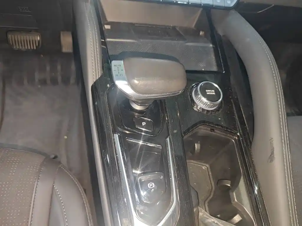 Geely Xingyue L — миниатюра 14