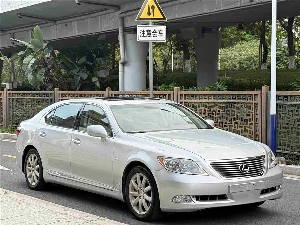 Lexus LS — фотографии объявления, Фото 11